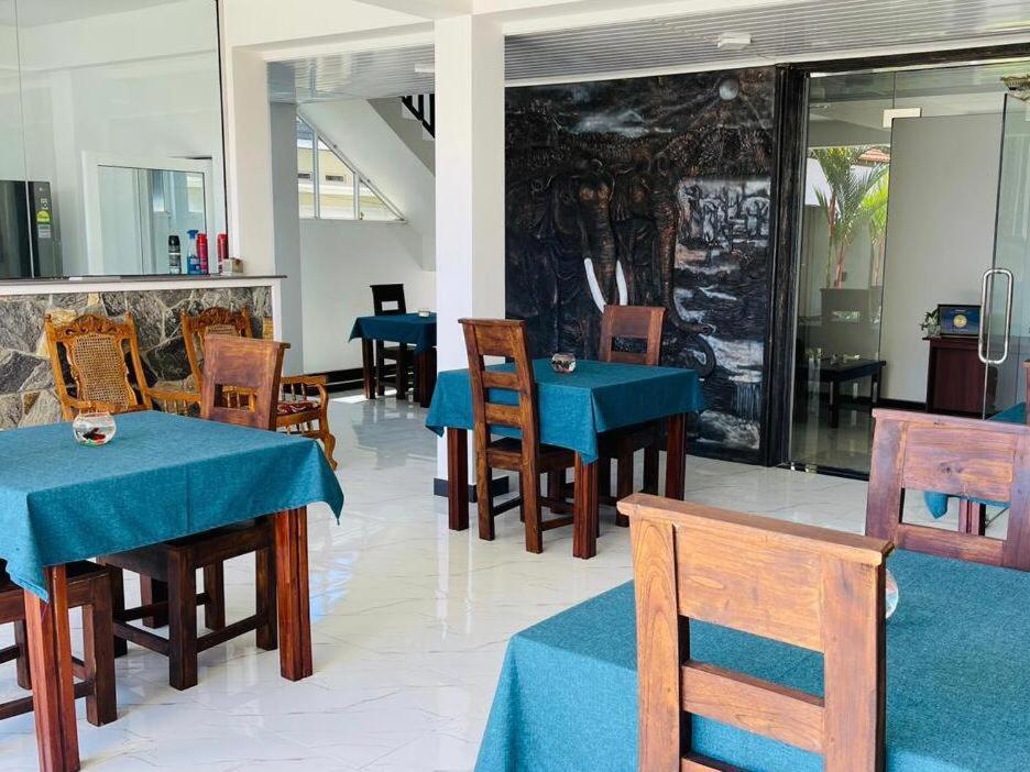 Funwhales Rest House Negombo Dış mekan fotoğraf
