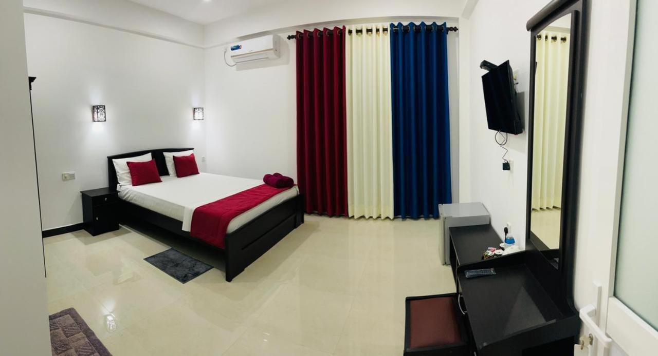 Funwhales Rest House Negombo Dış mekan fotoğraf