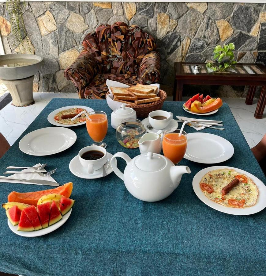 Funwhales Rest House Negombo Dış mekan fotoğraf