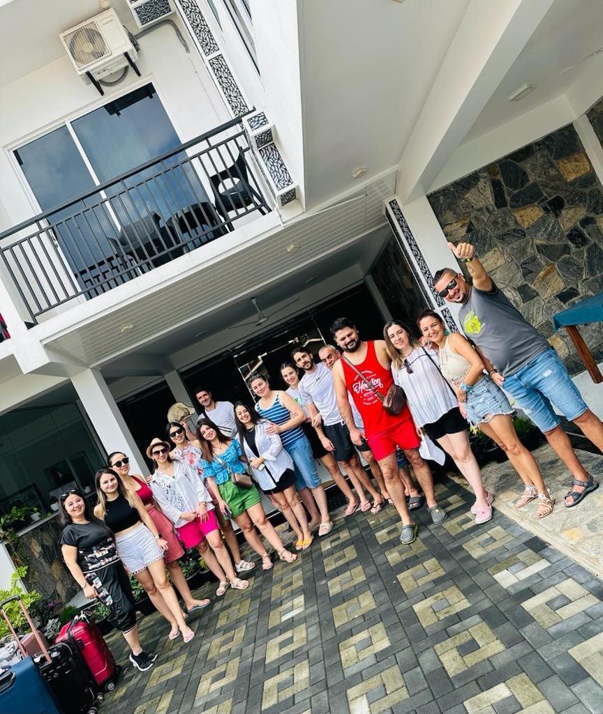 Funwhales Rest House Negombo Dış mekan fotoğraf